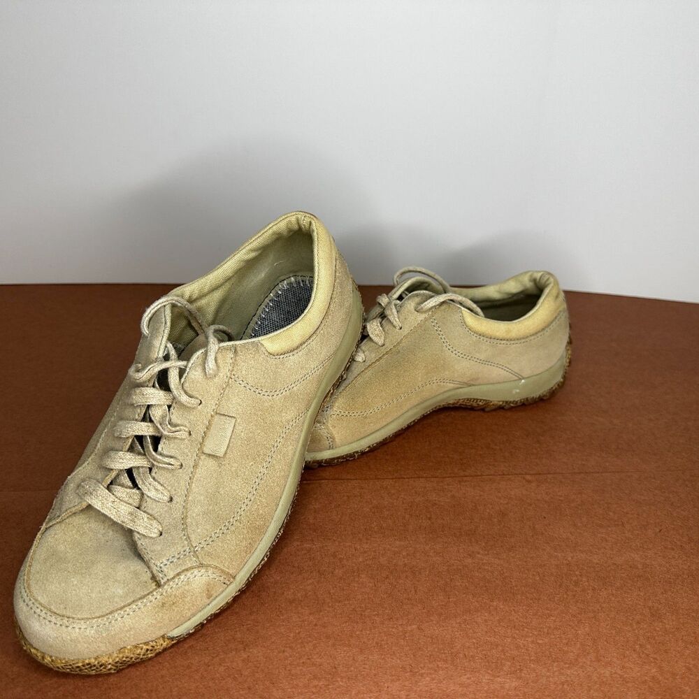 Simple Women’s Sneakers Size 7 1/2 M Tan Beige Suede Casual Shoes Comfort